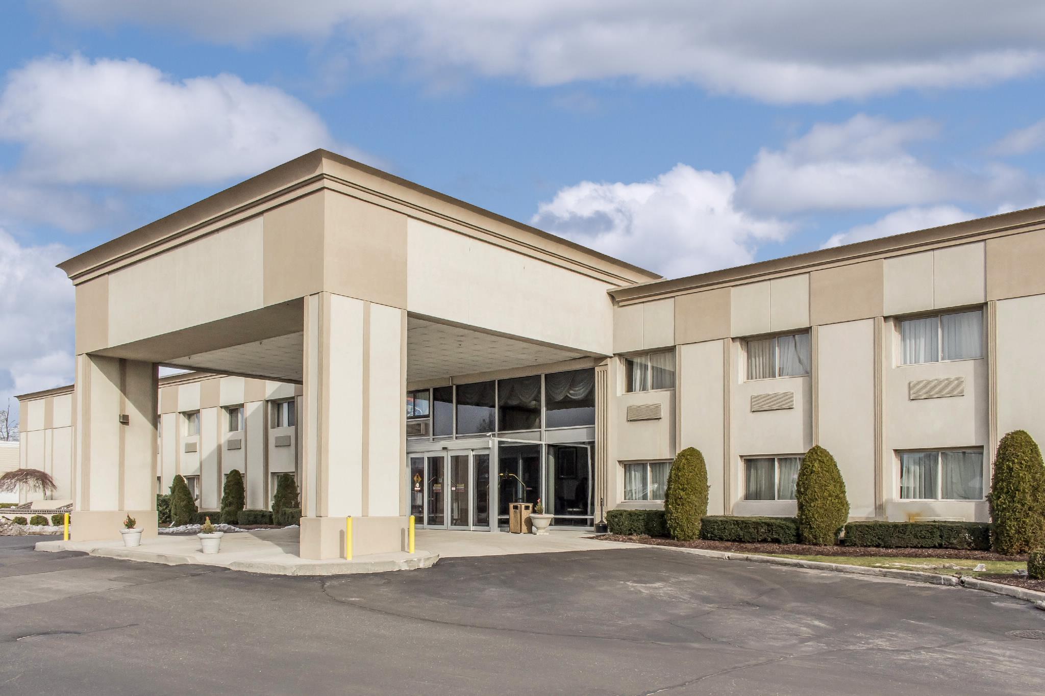 Comfort Inn Medford-Long Island Extérieur photo