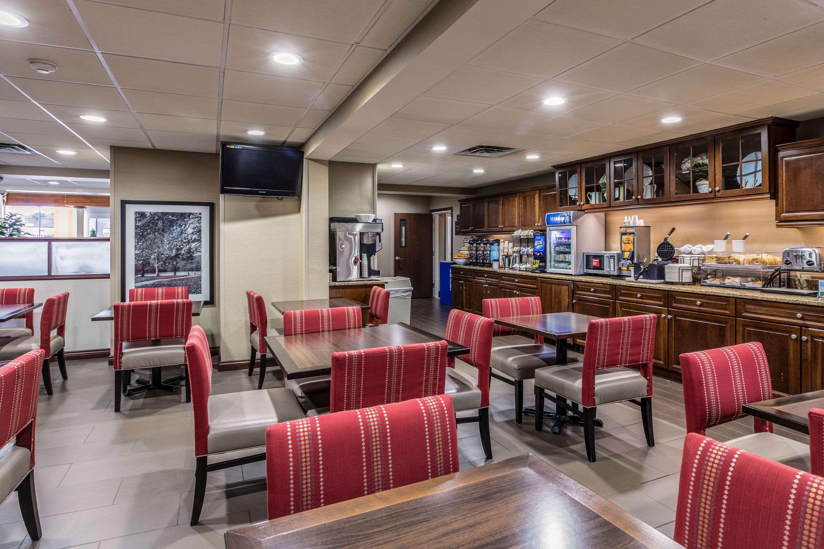 Comfort Inn Medford-Long Island Extérieur photo
