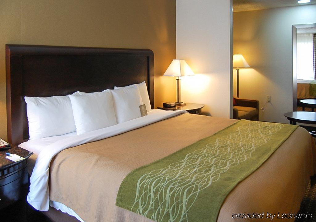Comfort Inn Medford-Long Island Extérieur photo