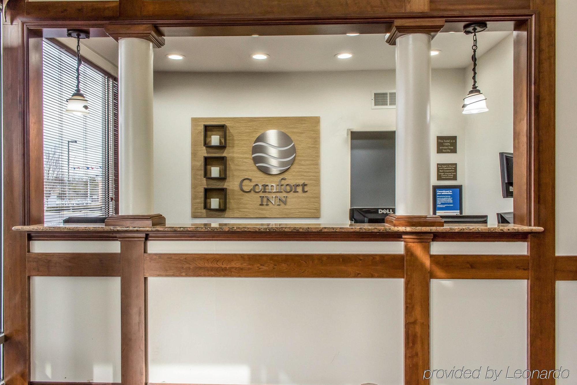 Comfort Inn Medford-Long Island Extérieur photo
