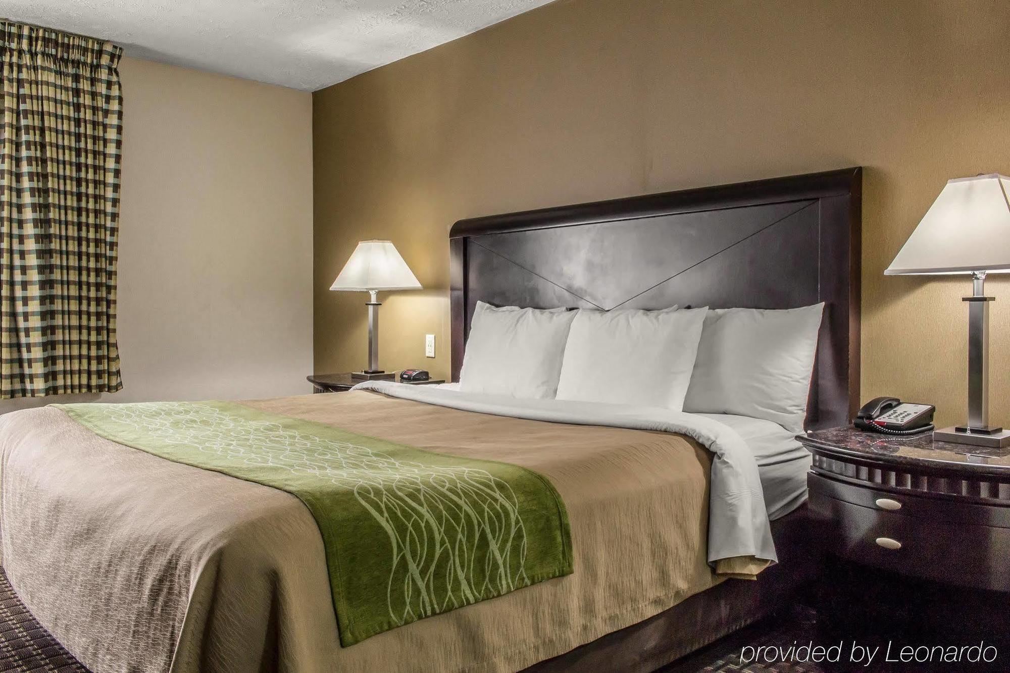 Comfort Inn Medford-Long Island Extérieur photo